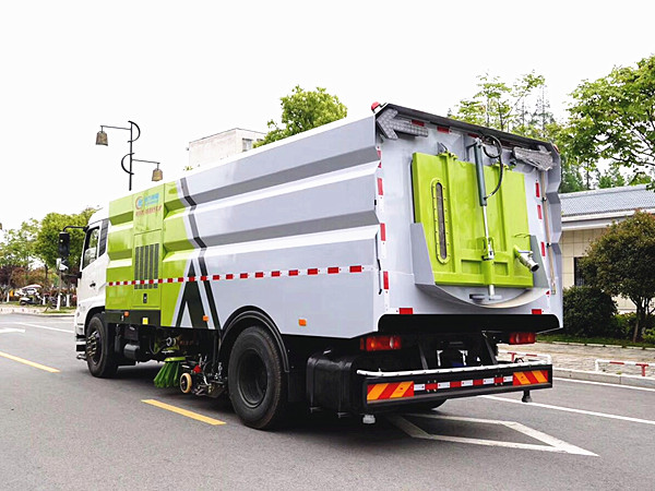 東風(fēng)天錦15方洗掃車