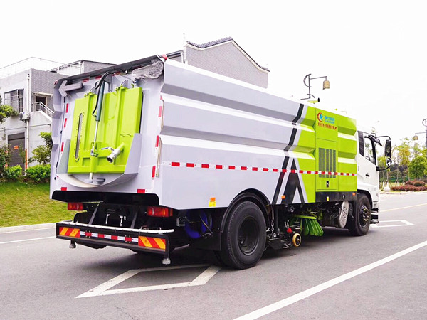 東風(fēng)天錦15方洗掃車