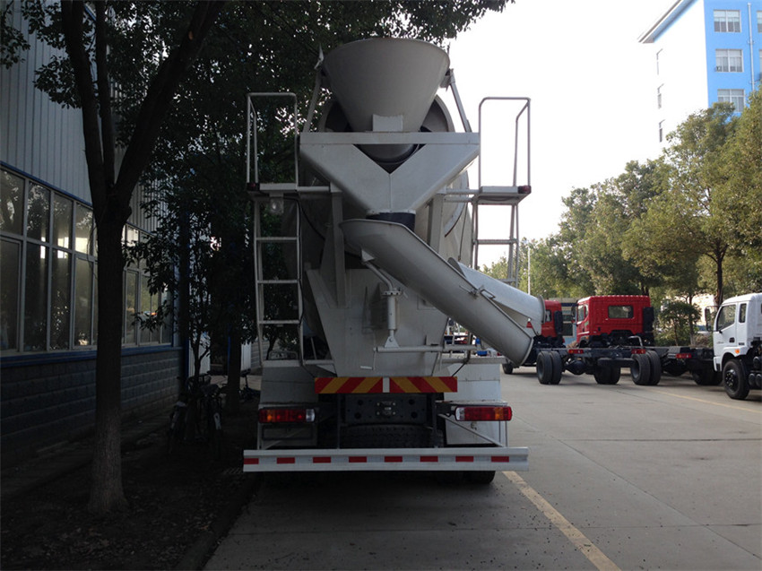 時(shí)風(fēng)5方攪拌車(chē)