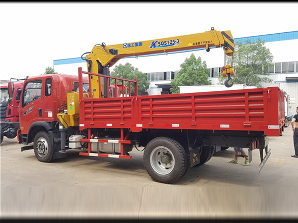 重汽王牌徐工5噸隨車吊