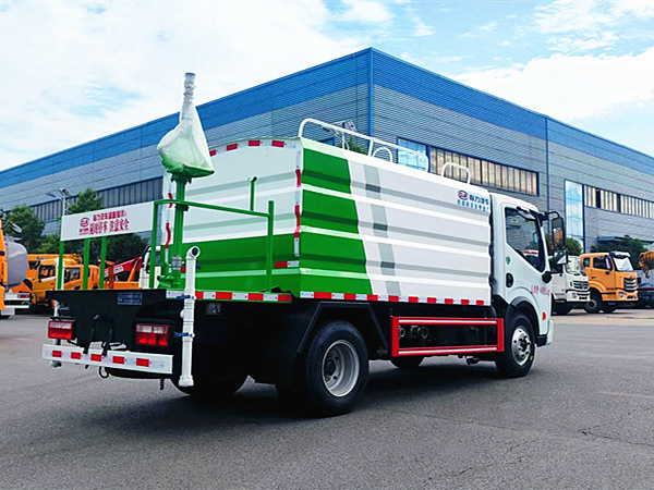 東風(fēng)專(zhuān)致藍(lán)牌抑塵車(chē)