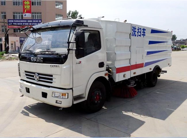 東風多利卡D7洗掃車