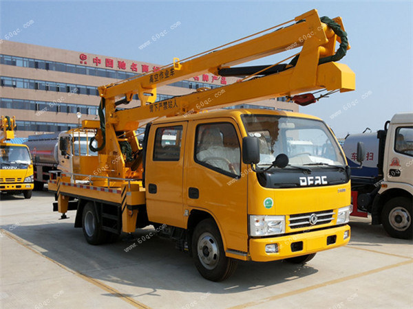 東風多利卡D6高空作業車