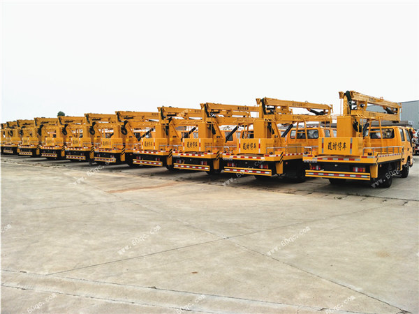 江鈴雙排16米高空作業(yè)車