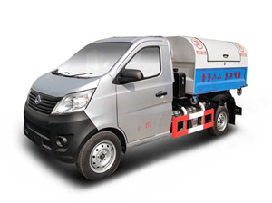 國(guó)五長(zhǎng)安勾臂式垃圾車(chē)