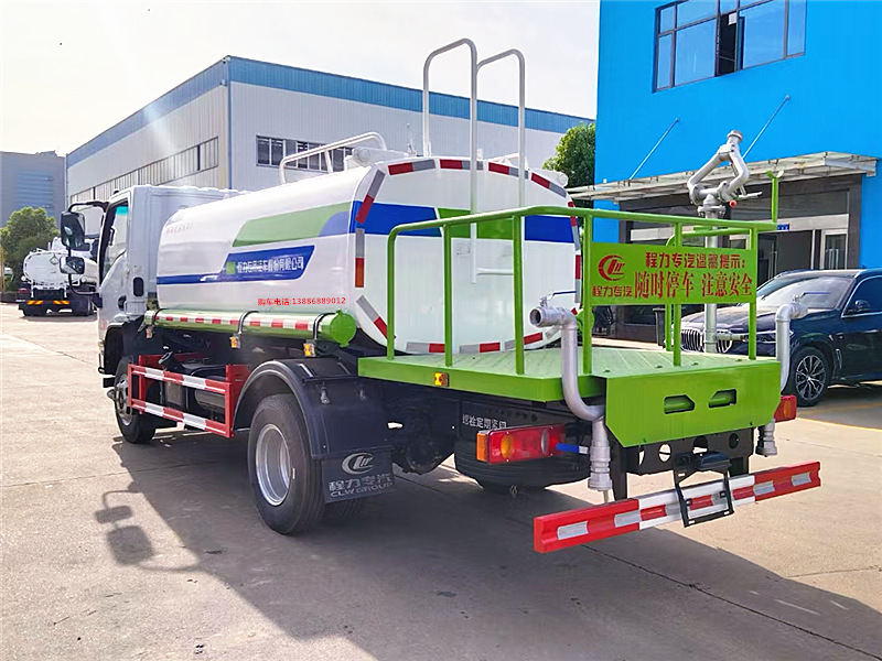 東風(fēng)華神V3灑水車(chē)