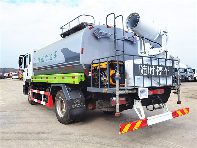 國(guó)六東風(fēng)多利卡15噸霧炮車