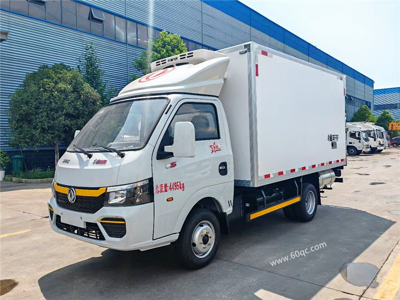 東風途逸后雙輪冷藏車